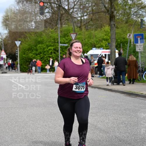 12.04.2026 - 45. Internationalen Wilhelmsburger Insellauf J. Mangold http://msf.ph/oto/9519913 12.04.2026 13:34:05 Ziel 3409, 3075 meine-sportfotos.de