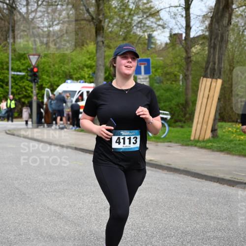 12.04.2026 - 45. Internationalen Wilhelmsburger Insellauf J. Mangold http://msf.ph/oto/9519987 12.04.2026 13:35:17 Ziel 4988, 4989, 3282, 4113 meine-sportfotos.de