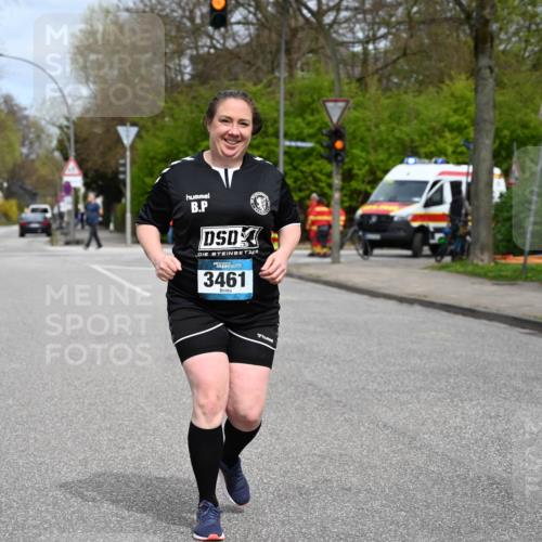 12.04.2026 - 45. Internationalen Wilhelmsburger Insellauf J. Mangold http://msf.ph/oto/9520126 12.04.2026 13:41:08 Ziel 3461 meine-sportfotos.de