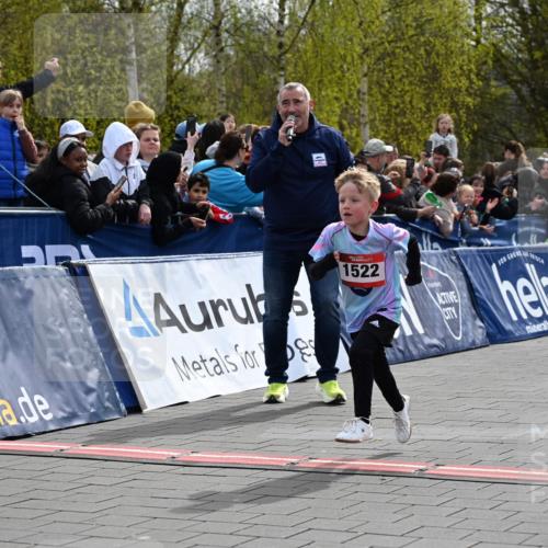 12.04.2026 - 45. Internationalen Wilhelmsburger Insellauf J. Mangold http://msf.ph/oto/9520168 12.04.2026 14:07:53 Ziel 1522 meine-sportfotos.de