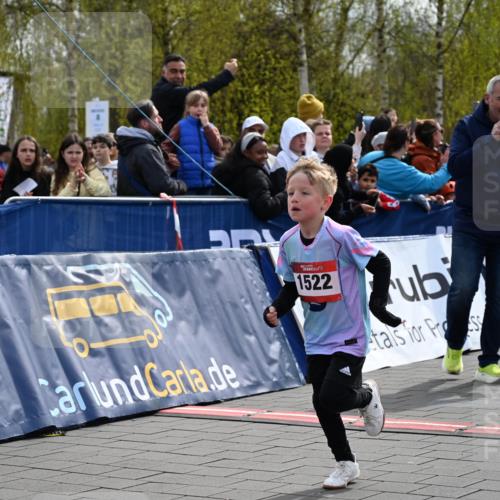 12.04.2026 - 45. Internationalen Wilhelmsburger Insellauf J. Mangold http://msf.ph/oto/9520174 12.04.2026 14:07:54 Ziel 1522 meine-sportfotos.de