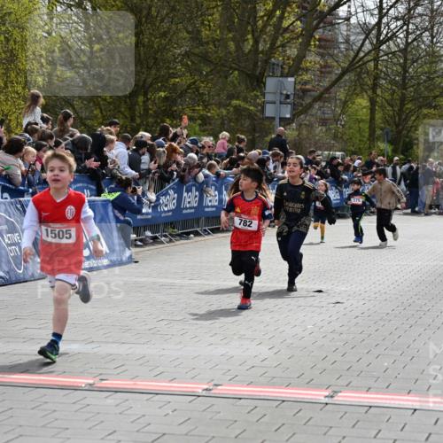 12.04.2026 - 45. Internationalen Wilhelmsburger Insellauf J. Mangold http://msf.ph/oto/9520318 12.04.2026 14:08:34 Ziel 58, 26, 716, 1505, 782, 258, 175 meine-sportfotos.de