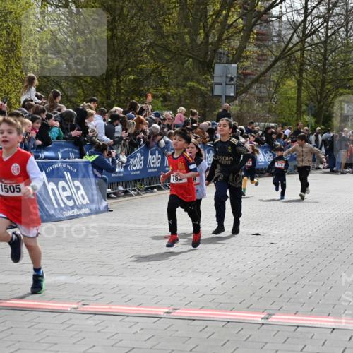 12.04.2026 - 45. Internationalen Wilhelmsburger Insellauf J. Mangold http://msf.ph/oto/9520320 12.04.2026 14:08:34 Ziel 58, 26, 716, 1505, 782, 258, 175 meine-sportfotos.de