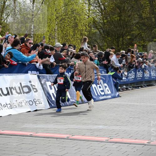 12.04.2026 - 45. Internationalen Wilhelmsburger Insellauf J. Mangold http://msf.ph/oto/9520350 12.04.2026 14:08:38 Ziel 1505, 782, 258, 175, 174, 653, 143 meine-sportfotos.de