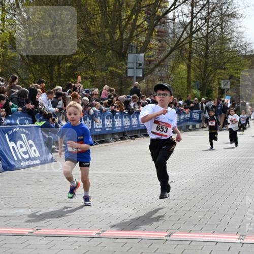 12.04.2026 - 45. Internationalen Wilhelmsburger Insellauf J. Mangold http://msf.ph/oto/9520357 12.04.2026 14:08:40 Ziel 782, 258, 175, 174, 653, 143, 1057, 232 meine-sportfotos.de