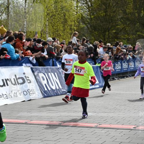 12.04.2026 - 45. Internationalen Wilhelmsburger Insellauf J. Mangold http://msf.ph/oto/9520471 12.04.2026 14:09:02 Ziel 91, 254, 1506, 266, 713, 547, 762, 281, 928, 953, 614, 235 meine-sportfotos.de