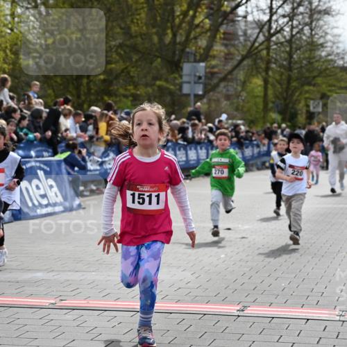 12.04.2026 - 45. Internationalen Wilhelmsburger Insellauf J. Mangold http://msf.ph/oto/9520633 12.04.2026 14:09:26 Ziel 577, 223, 271, 691, 1511, 252, 270, 220, 219 meine-sportfotos.de