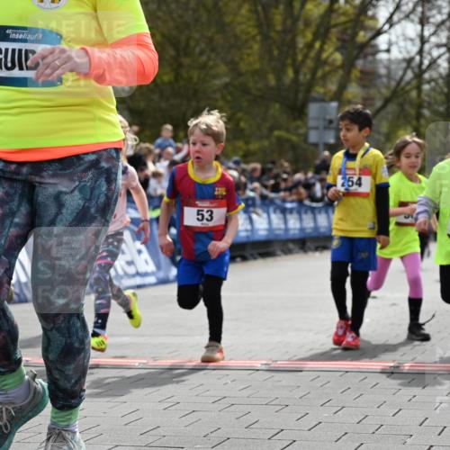 12.04.2026 - 45. Internationalen Wilhelmsburger Insellauf J. Mangold http://msf.ph/oto/9520809 12.04.2026 14:09:54 Ziel 172, 183, 196, 449, 772, 7, 917, 284, 44, 200, 563, 53, 712, 1512, 1525, 551, 764, 567, 720, 719 meine-sportfotos.de