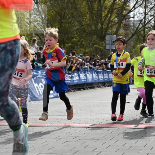 12.04.2026 - 45. Internationalen Wilhelmsburger Insellauf J. Mangold http://msf.ph/oto/9520811 12.04.2026 14:09:54 Ziel 172, 183, 196, 449, 772, 7, 917, 284, 44, 200, 563, 53, 712, 1512, 1525, 551, 764, 567, 720, 719 meine-sportfotos.de