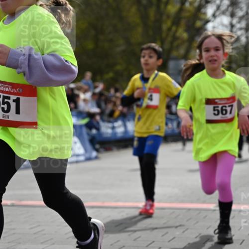 12.04.2026 - 45. Internationalen Wilhelmsburger Insellauf J. Mangold http://msf.ph/oto/9520823 12.04.2026 14:09:55 Ziel 7, 917, 284, 44, 200, 563, 53, 712, 1512, 1525, 551, 764, 567, 720, 719, 907, 158, 268 meine-sportfotos.de