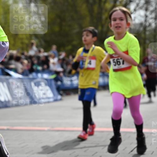 12.04.2026 - 45. Internationalen Wilhelmsburger Insellauf J. Mangold http://msf.ph/oto/9520825 12.04.2026 14:09:56 Ziel 284, 44, 200, 563, 53, 712, 1512, 1525, 551, 764, 567, 720, 719, 907, 158, 268, 543, 721 meine-sportfotos.de