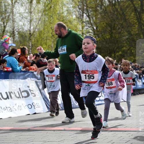 12.04.2026 - 45. Internationalen Wilhelmsburger Insellauf J. Mangold http://msf.ph/oto/9521114 12.04.2026 14:10:48 Ziel 705, 645, 910, 613, 789, 202, 709, 195, 912, 188, 430, 210, 701, 699, 703 meine-sportfotos.de