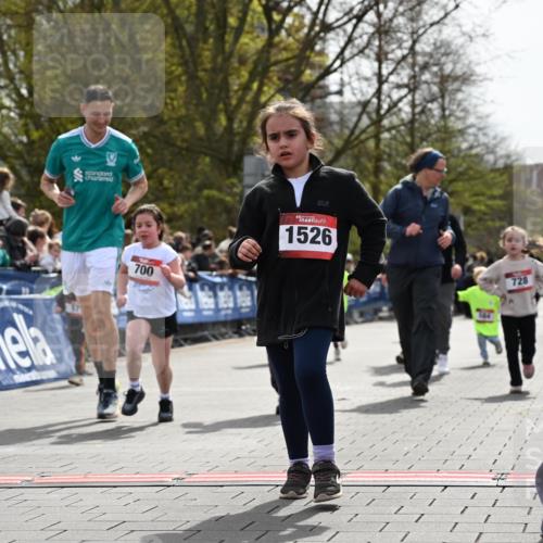 12.04.2026 - 45. Internationalen Wilhelmsburger Insellauf J. Mangold http://msf.ph/oto/9521181 12.04.2026 14:10:59 Ziel 643, 1514, 1526, 700, 707, 727, 57, 728 meine-sportfotos.de