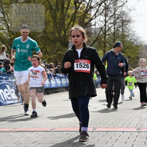 12.04.2026 - 45. Internationalen Wilhelmsburger Insellauf J. Mangold http://msf.ph/oto/9521183 12.04.2026 14:11:00 Ziel 1514, 1526, 700, 707, 727, 57, 728, 584, 568 meine-sportfotos.de