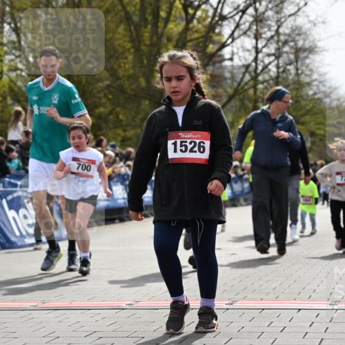 12.04.2026 - 45. Internationalen Wilhelmsburger Insellauf J. Mangold http://msf.ph/oto/9521185 12.04.2026 14:11:00 Ziel 1514, 1526, 700, 707, 727, 57, 728, 584, 568 meine-sportfotos.de