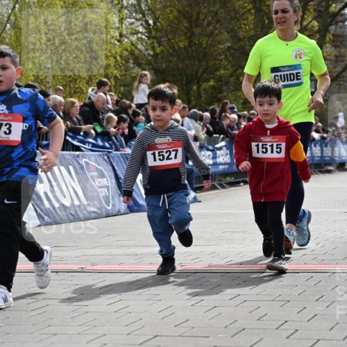 12.04.2026 - 45. Internationalen Wilhelmsburger Insellauf J. Mangold http://msf.ph/oto/9521294 12.04.2026 14:11:28 Ziel 773, 1527, 1515 meine-sportfotos.de