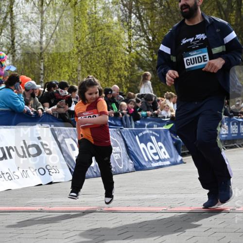 12.04.2026 - 45. Internationalen Wilhelmsburger Insellauf J. Mangold http://msf.ph/oto/9521325 12.04.2026 14:11:46 Ziel 1528, 213 meine-sportfotos.de