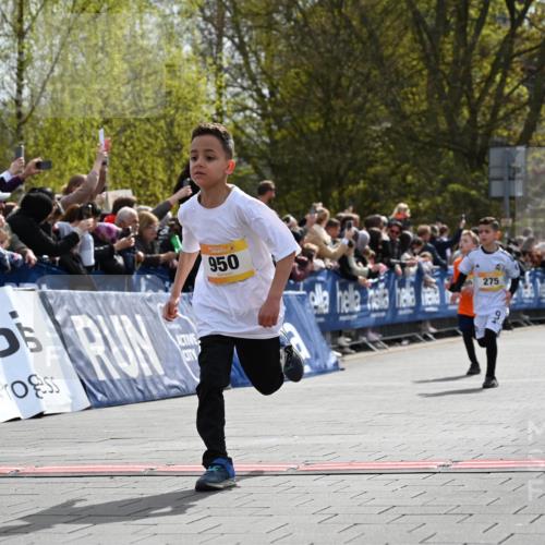 12.04.2026 - 45. Internationalen Wilhelmsburger Insellauf J. Mangold http://msf.ph/oto/9521464 12.04.2026 14:19:42 Ziel 1613, 950, 275, 480 meine-sportfotos.de