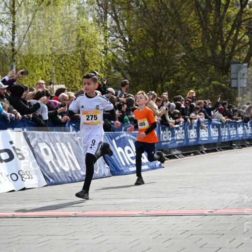 12.04.2026 - 45. Internationalen Wilhelmsburger Insellauf J. Mangold http://msf.ph/oto/9521471 12.04.2026 14:19:43 Ziel 1613, 950, 275, 480 meine-sportfotos.de