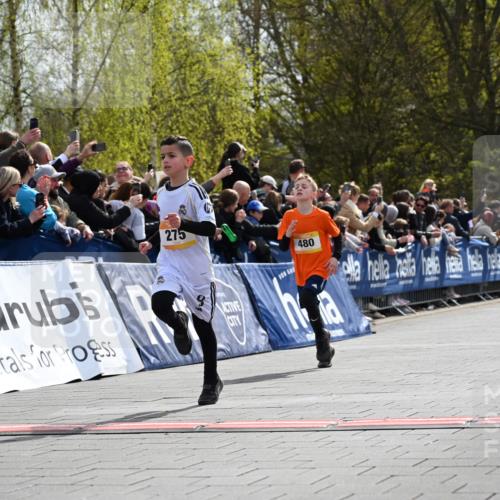 12.04.2026 - 45. Internationalen Wilhelmsburger Insellauf J. Mangold http://msf.ph/oto/9521473 12.04.2026 14:19:43 Ziel 1613, 950, 275, 480 meine-sportfotos.de