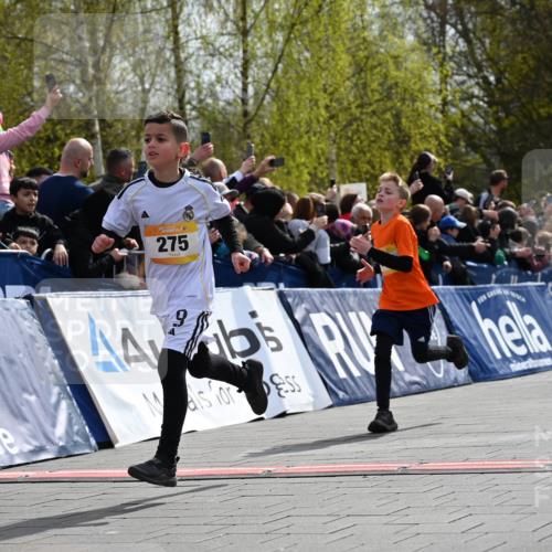 12.04.2026 - 45. Internationalen Wilhelmsburger Insellauf J. Mangold http://msf.ph/oto/9521479 12.04.2026 14:19:44 Ziel 950, 275, 480 meine-sportfotos.de