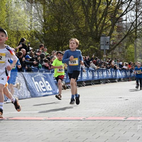 12.04.2026 - 45. Internationalen Wilhelmsburger Insellauf J. Mangold http://msf.ph/oto/9521559 12.04.2026 14:19:58 Ziel 96, 579, 740, 943, 793, 845, 682, 413, 982, 155, 621, 1602 meine-sportfotos.de