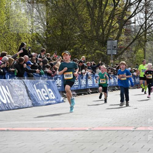 12.04.2026 - 45. Internationalen Wilhelmsburger Insellauf J. Mangold http://msf.ph/oto/9521566 12.04.2026 14:20:01 Ziel 682, 413, 982, 155, 621, 1602, 478, 83, 968, 465 meine-sportfotos.de
