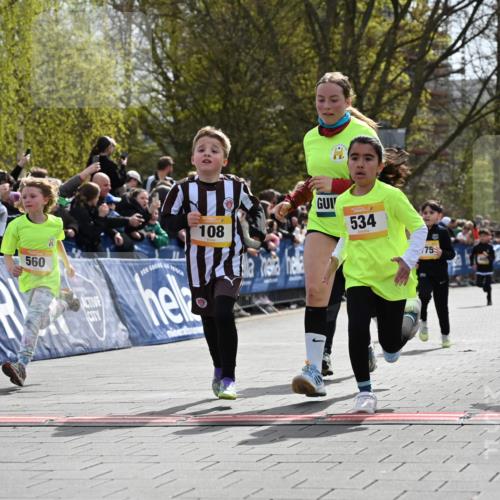 12.04.2026 - 45. Internationalen Wilhelmsburger Insellauf J. Mangold http://msf.ph/oto/9521635 12.04.2026 14:20:09 Ziel 465, 631, 1621, 304, 225, 1618, 108, 534, 447, 560, 734, 775, 587, 405 meine-sportfotos.de
