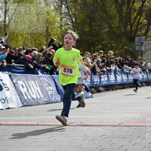12.04.2026 - 45. Internationalen Wilhelmsburger Insellauf J. Mangold http://msf.ph/oto/9521817 12.04.2026 14:20:39 Ziel 171, 20, 313, 576, 935, 301, 61, 237, 578 meine-sportfotos.de