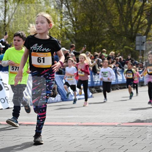 12.04.2026 - 45. Internationalen Wilhelmsburger Insellauf J. Mangold http://msf.ph/oto/9521849 12.04.2026 14:20:43 Ziel 576, 935, 301, 61, 237, 578, 751, 940, 958, 832, 1610, 3, 285, 1073, 767, 404, 318, 539 meine-sportfotos.de