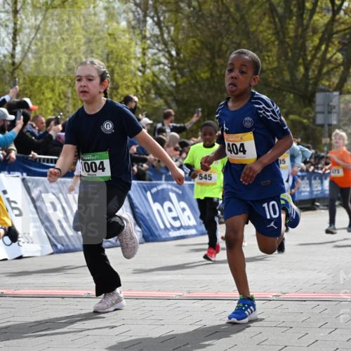 12.04.2026 - 45. Internationalen Wilhelmsburger Insellauf J. Mangold http://msf.ph/oto/9521876 12.04.2026 14:20:47 Ziel 578, 751, 940, 958, 832, 1610, 3, 285, 1073, 767, 404, 318, 539, 431, 135, 545, 537, 30, 133, 977, 84, 1606, 473, 956, 467 meine-sportfotos.de