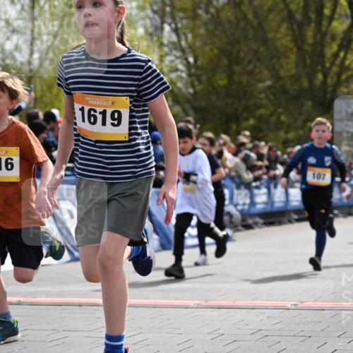 12.04.2026 - 45. Internationalen Wilhelmsburger Insellauf J. Mangold http://msf.ph/oto/9521971 12.04.2026 14:21:01 Ziel 257, 463, 437, 1616, 692, 696, 107, 818, 732, 756, 1603, 162 meine-sportfotos.de