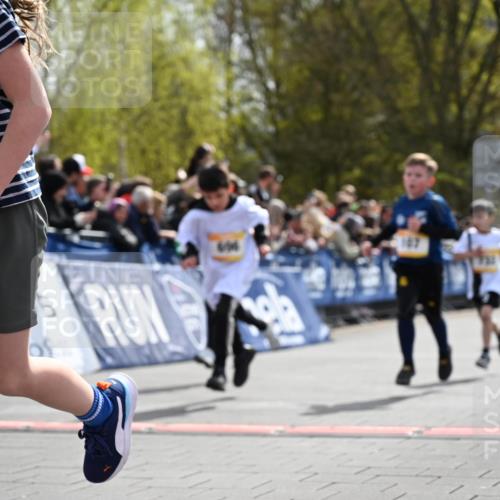12.04.2026 - 45. Internationalen Wilhelmsburger Insellauf J. Mangold http://msf.ph/oto/9521974 12.04.2026 14:21:01 Ziel 257, 463, 437, 1616, 692, 696, 107, 818, 732, 756, 1603, 162 meine-sportfotos.de