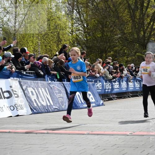 12.04.2026 - 45. Internationalen Wilhelmsburger Insellauf J. Mangold http://msf.ph/oto/9521990 12.04.2026 14:21:04 Ziel 437, 1616, 692, 696, 107, 818, 732, 756, 1603, 162, 280, 149 meine-sportfotos.de
