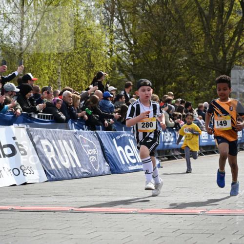 12.04.2026 - 45. Internationalen Wilhelmsburger Insellauf J. Mangold http://msf.ph/oto/9522005 12.04.2026 14:21:08 Ziel 756, 1603, 162, 280, 149, 634, 812, 618, 241 meine-sportfotos.de