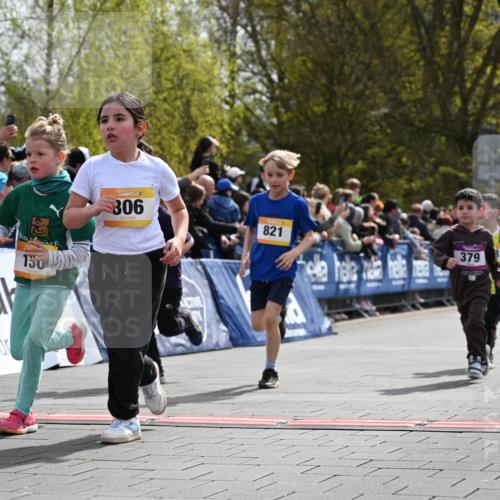 12.04.2026 - 45. Internationalen Wilhelmsburger Insellauf J. Mangold http://msf.ph/oto/9522053 12.04.2026 14:21:15 Ziel 618, 241, 306, 1001, 130, 126, 460, 821, 99, 771, 62, 768, 937, 263 meine-sportfotos.de
