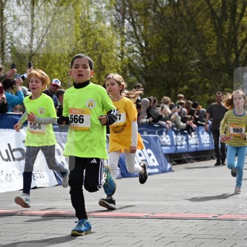 12.04.2026 - 45. Internationalen Wilhelmsburger Insellauf J. Mangold http://msf.ph/oto/9522096 12.04.2026 14:21:22 Ziel 937, 263, 139, 1611, 629, 566, 564, 607, 980, 1630, 991, 302 meine-sportfotos.de