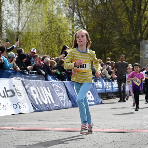 12.04.2026 - 45. Internationalen Wilhelmsburger Insellauf J. Mangold http://msf.ph/oto/9522109 12.04.2026 14:21:24 Ziel 139, 1611, 629, 566, 564, 607, 980, 1630, 991, 302, 562, 309, 282, 528 meine-sportfotos.de