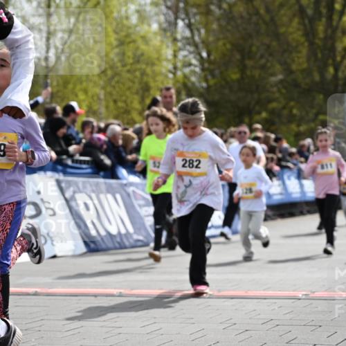 12.04.2026 - 45. Internationalen Wilhelmsburger Insellauf J. Mangold http://msf.ph/oto/9522147 12.04.2026 14:21:28 Ziel 1630, 991, 302, 562, 309, 282, 528, 797, 984, 811, 128, 828, 1005, 925, 253, 988, 964 meine-sportfotos.de