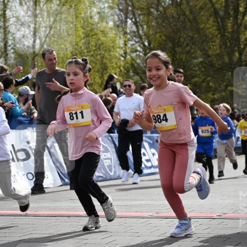 12.04.2026 - 45. Internationalen Wilhelmsburger Insellauf J. Mangold http://msf.ph/oto/9522162 12.04.2026 14:21:29 Ziel 1630, 991, 302, 562, 309, 282, 528, 797, 984, 811, 128, 828, 1005, 925, 253, 988, 964 meine-sportfotos.de