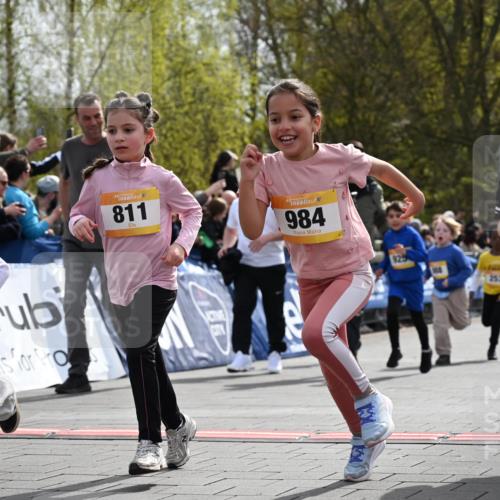 12.04.2026 - 45. Internationalen Wilhelmsburger Insellauf J. Mangold http://msf.ph/oto/9522163 12.04.2026 14:21:30 Ziel 562, 309, 282, 528, 797, 984, 811, 128, 828, 1005, 925, 253, 988, 964, 972 meine-sportfotos.de