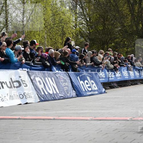 12.04.2026 - 45. Internationalen Wilhelmsburger Insellauf J. Mangold http://msf.ph/oto/9522175 12.04.2026 14:21:34 Ziel 1005, 925, 253, 988, 964, 972, 1627, 951, 260 meine-sportfotos.de
