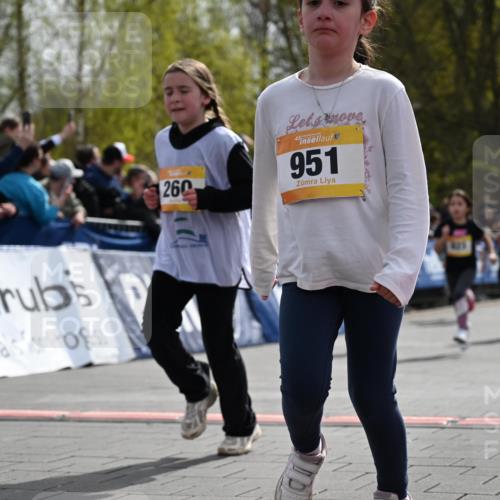 12.04.2026 - 45. Internationalen Wilhelmsburger Insellauf J. Mangold http://msf.ph/oto/9522195 12.04.2026 14:21:38 Ziel 972, 1627, 951, 260, 957, 823, 117, 558, 267, 657, 698, 678, 279 meine-sportfotos.de