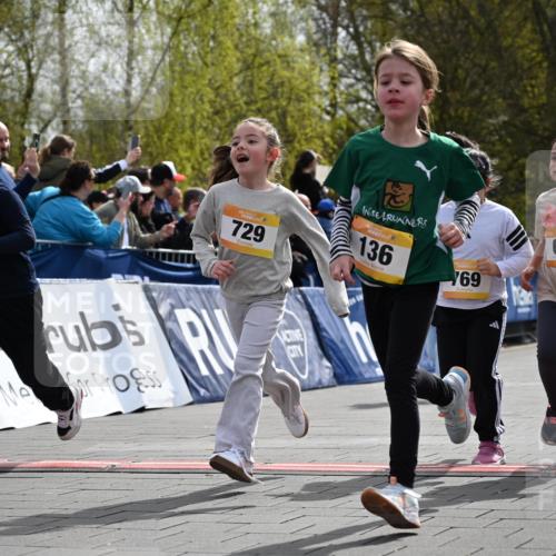 12.04.2026 - 45. Internationalen Wilhelmsburger Insellauf J. Mangold http://msf.ph/oto/9522246 12.04.2026 14:21:48 Ziel 960, 838, 234, 111, 66, 136, 729, 769, 646, 159, 1622, 317, 283, 134, 316, 792, 763 meine-sportfotos.de
