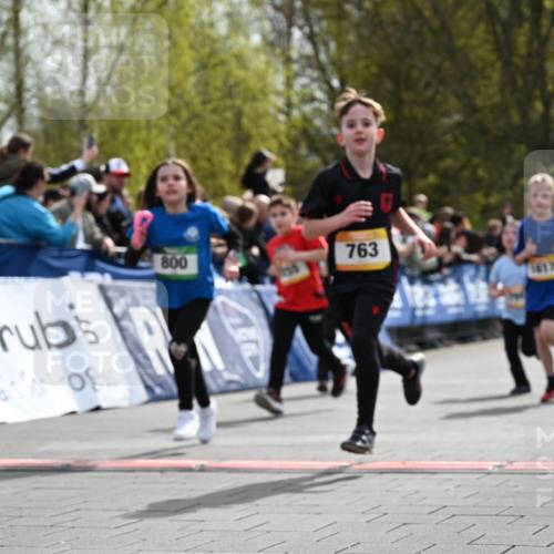 12.04.2026 - 45. Internationalen Wilhelmsburger Insellauf J. Mangold http://msf.ph/oto/9522278 12.04.2026 14:21:52 Ziel 136, 729, 769, 646, 159, 1622, 317, 283, 134, 316, 792, 763, 255, 65, 1617, 969, 799, 974, 482, 236 meine-sportfotos.de