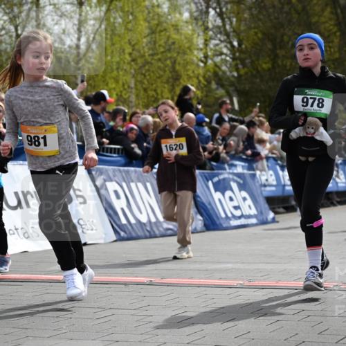 12.04.2026 - 45. Internationalen Wilhelmsburger Insellauf J. Mangold http://msf.ph/oto/9522352 12.04.2026 14:22:17 Ziel 1615, 289, 668, 926, 981, 1620, 414, 805, 272, 124 meine-sportfotos.de