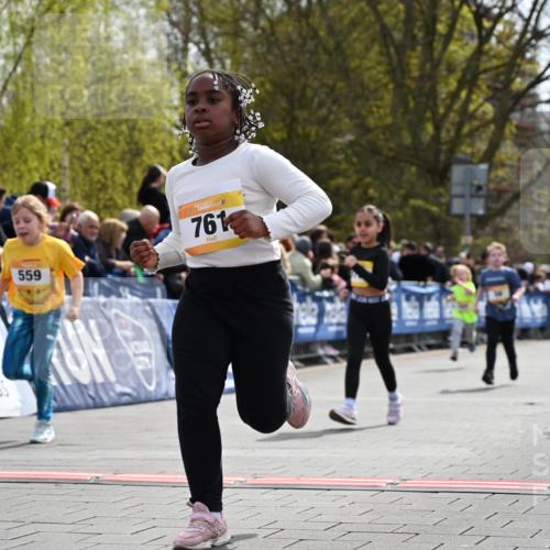 12.04.2026 - 45. Internationalen Wilhelmsburger Insellauf J. Mangold http://msf.ph/oto/9522392 12.04.2026 14:22:29 Ziel 580, 835, 752, 761, 559, 315, 973, 555, 1629, 56 meine-sportfotos.de