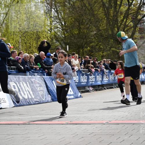 12.04.2026 - 45. Internationalen Wilhelmsburger Insellauf J. Mangold http://msf.ph/oto/9522448 12.04.2026 14:22:47 Ziel 1609, 780, 743, 778, 779, 68 meine-sportfotos.de