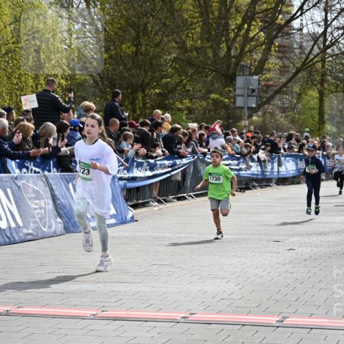 12.04.2026 - 45. Internationalen Wilhelmsburger Insellauf J. Mangold http://msf.ph/oto/9522684 12.04.2026 14:34:30 Ziel 104, 314, 1718, 160, 483, 839, 1713, 1723, 1730, 115, 1026, 1712 meine-sportfotos.de