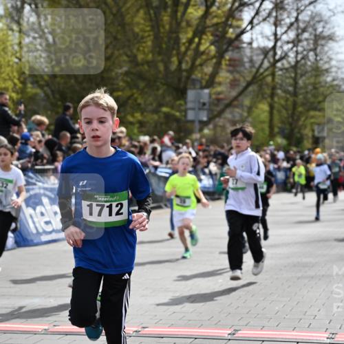 12.04.2026 - 45. Internationalen Wilhelmsburger Insellauf J. Mangold http://msf.ph/oto/9522724 12.04.2026 14:34:35 Ziel 1730, 115, 1026, 1712, 809, 27, 332, 305, 853, 28, 146, 841, 1076, 1711 meine-sportfotos.de